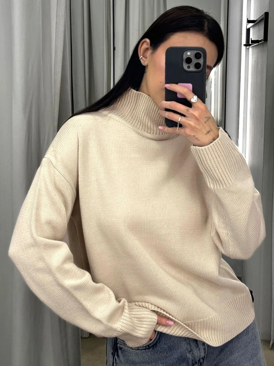 Women's Oversized Turtleneck Sweater – Soft, Warm, Vintage Knit for Winter