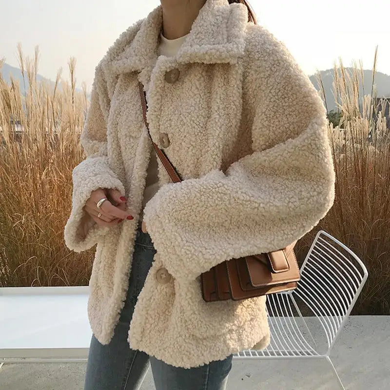 Women's Vintage Faux Lamb Fur Coat – Warm & Stylish Winter Essential