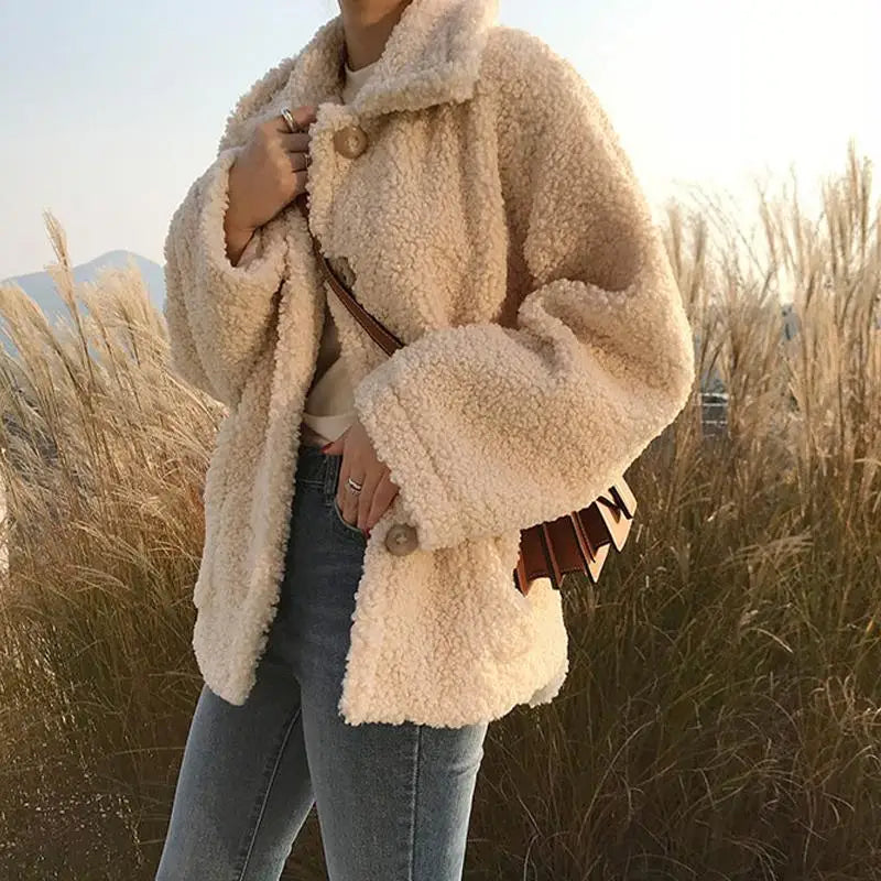 Women's Vintage Faux Lamb Fur Coat – Warm & Stylish Winter Essential