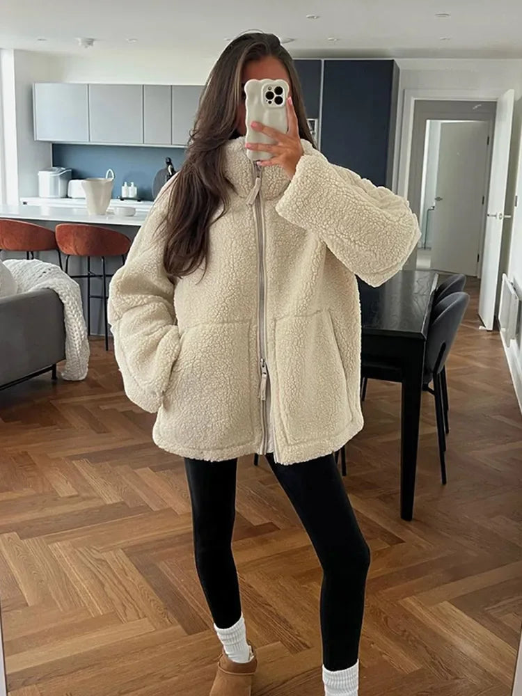 Cozy Lamb Fleece Short Jacket – Chic Winter Style